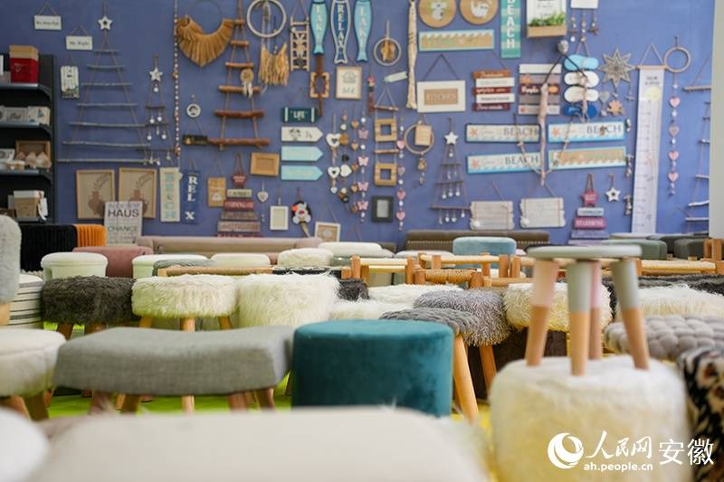 皖北小镇，工艺品出海:工艺品