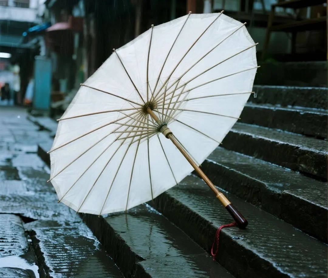 金山云听(110)︱朗诵《一把油纸伞》:油纸伞